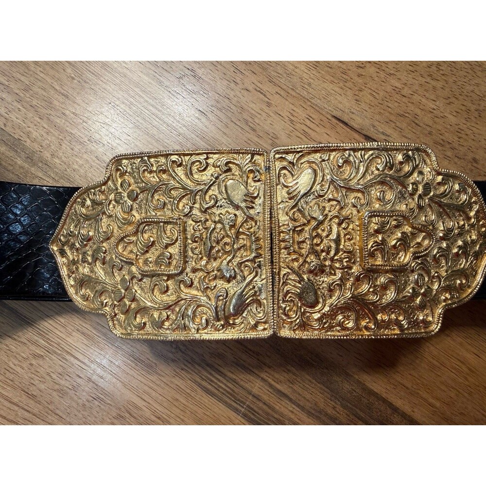 VTG. ACCESSOCRAFT‎ WOMENS GOLDTONE ORNATE WIDE BELT BUCKLE 7.75X2.75" ADJUSTABLE